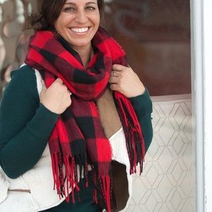 **NWT**Red Check Buffalo Plaid Scarf